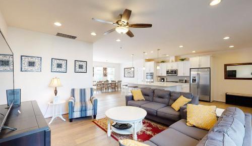 Four bedroom holiday home 