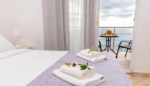 Studio with Sea View
