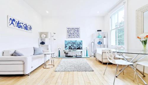 Luxury One-Bedroom Apartment
