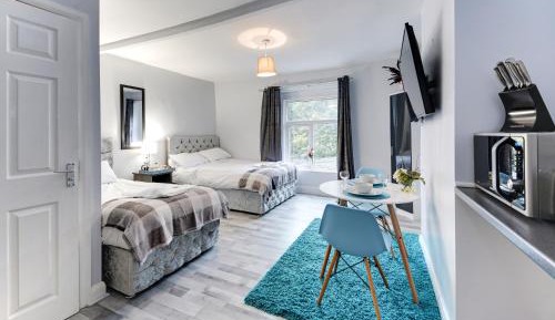 Studio Apartment
