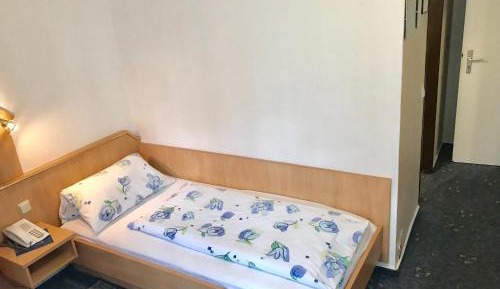 Economy Single Room