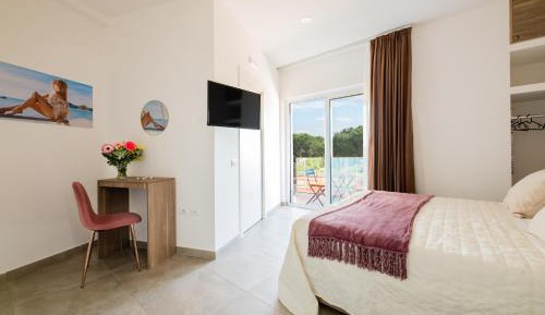 Deluxe Double Room with Balcony
