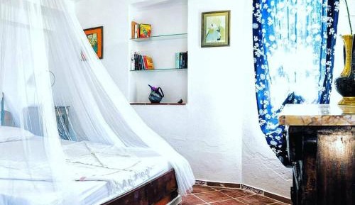 Suite with Garden View