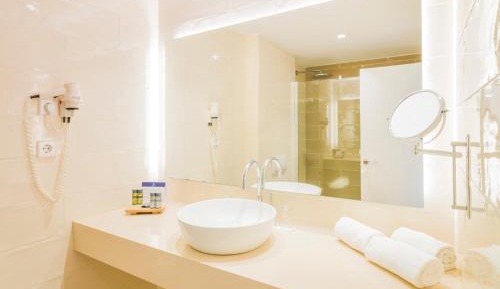 Suite (3 Adults)