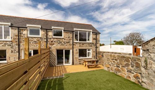 Horseshoe Cottage