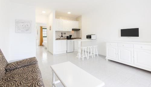 One-Bedroom Apartment (2 Adults)
