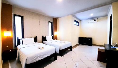 Deluxe Double or Twin Room