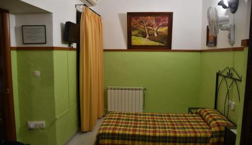 Budget Single Room