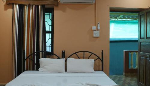 Triple Room with Bathroom