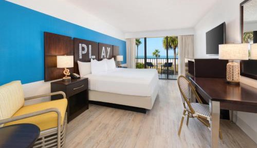 King Room with Balcony - Ocean Front