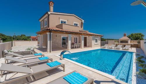 Villa with Private Pool