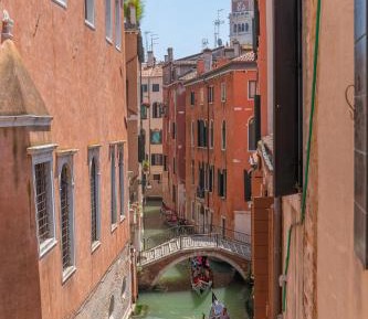 Deluxe Double Room with Canal View