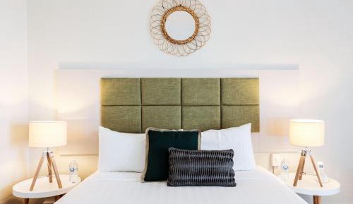 Executive Queen Room with River View