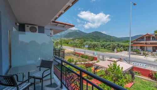 Studio (2 Adults)