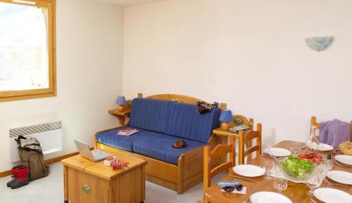 Two bedroom apartment + Mezzanine 9 people