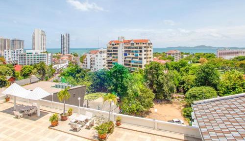 Superior One-Bedroom Apartment with Balcony and Sea View - High Floor