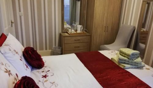 Double Room with Shared Bathroom