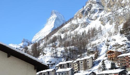 One-Bedroom Apartment with Matterhorn View