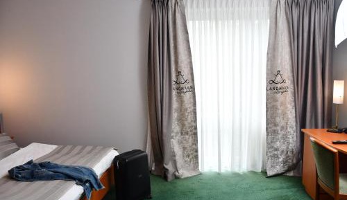 Comfort Triple Room with Shower