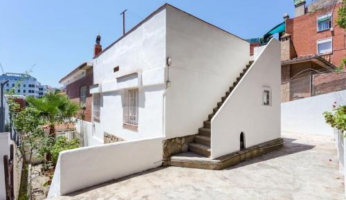 Eight-Bedroom House