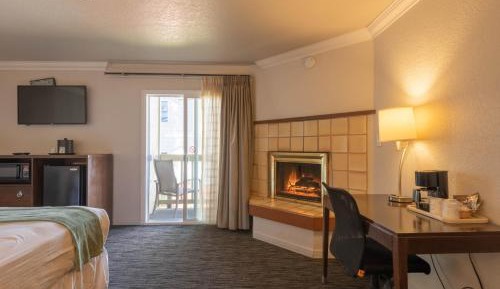 King Room with Fireplace