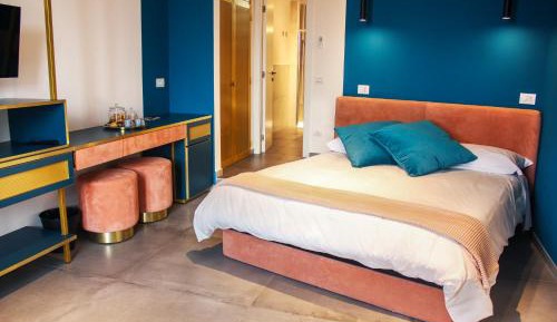 Deluxe Double Room with Balcony and Sea View