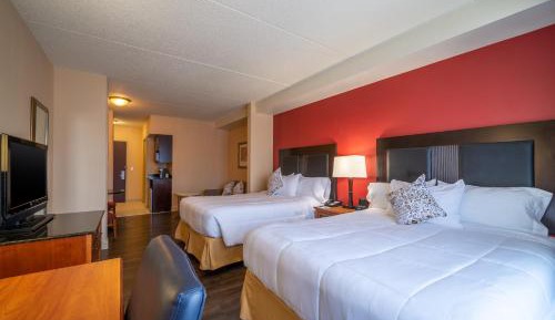 Queen Room with Two Queen Beds - Non-Smoking