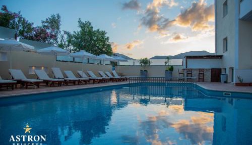 Double Room with Pool View