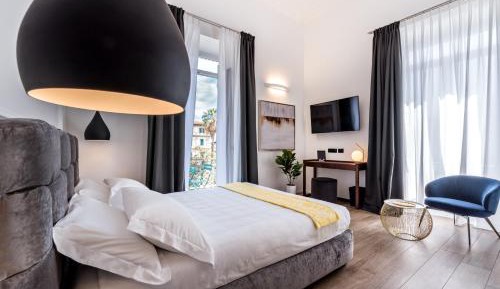 Junior Suite with Balcony