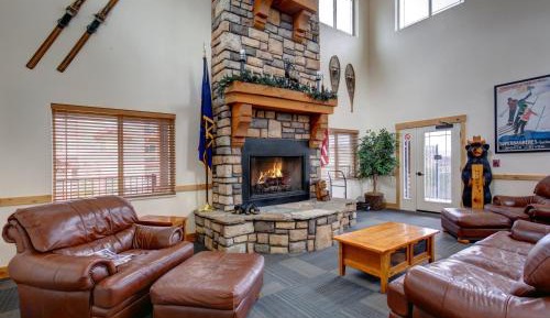 Five Bedroom Holiday Home