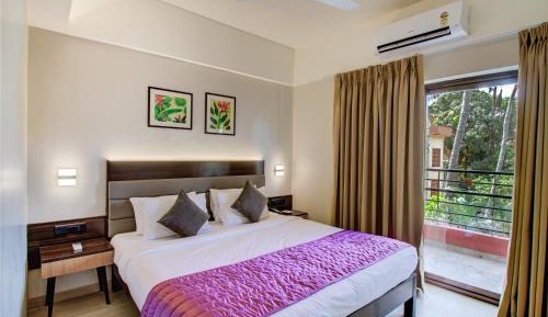 Pool View Suite