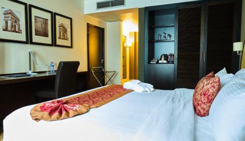 Standard King Room