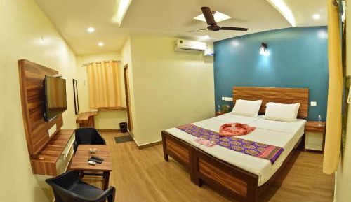 Deluxe Double or Twin Room with Lake View