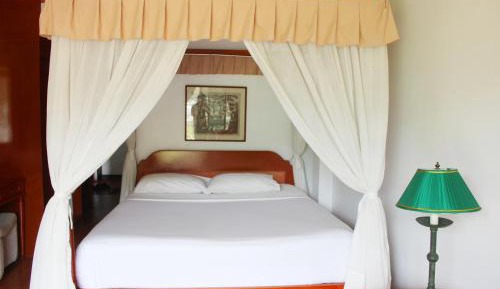 Standard Double Room with Mountain View