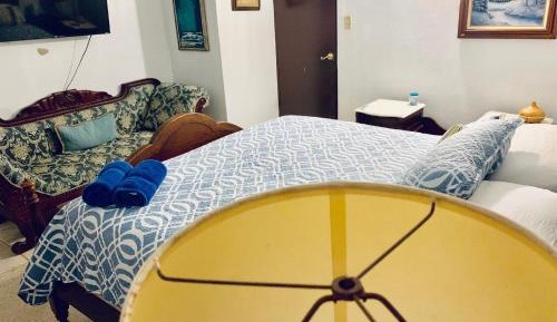 VA 103 Studio Villa / Kitchen / King Size Bed Ocean Front Property