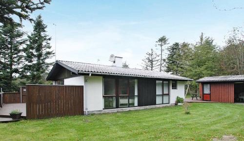 Three-Bedroom Vacation Home 