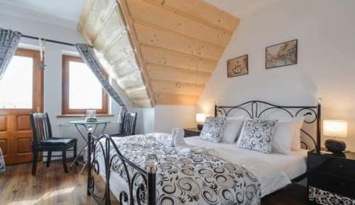 Double Room with Private External Bathroom