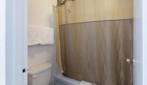 Deluxe Quadruple Room - Non-Smoking