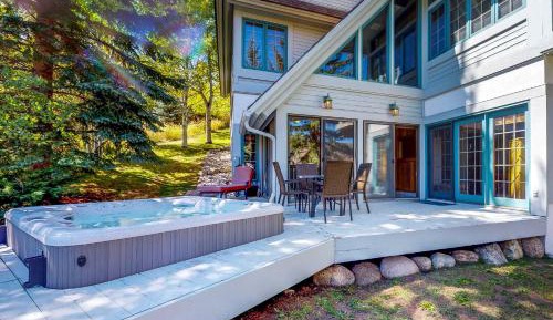 Four bedroom holiday home 