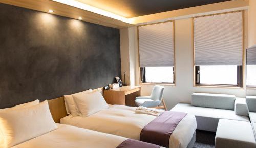 Standard King or Twin Room