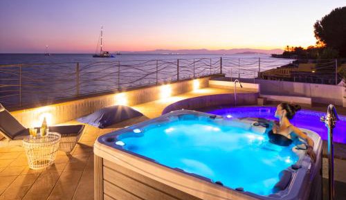 Villa - Beach Front