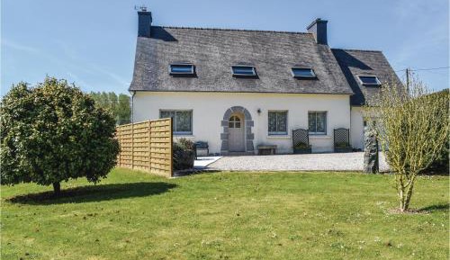 Four-Bedroom Holiday Home