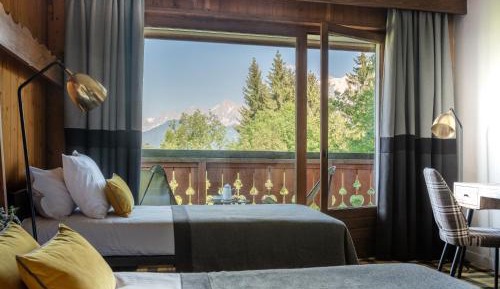 The Cabin Room