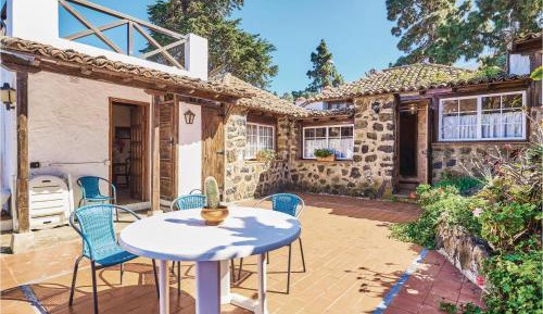 Two-Bedroom Holiday Home
