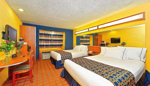 Queen Room with Two Queen Beds - Non-Smoking