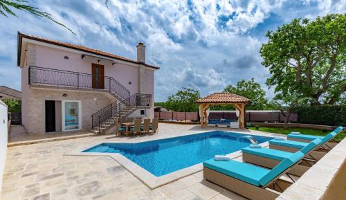 Villa with Private Pool