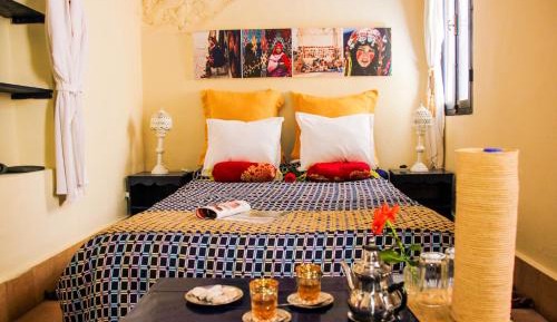 Standard Double Room with Shared Bathroom