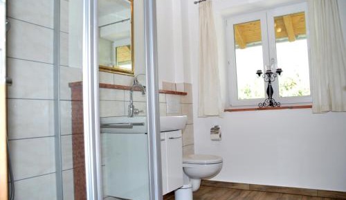 Two-Bedroom Apartment with Garden View East