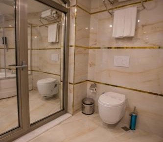 Suite with City View
