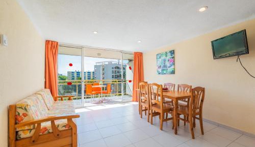 One-Bedroom Apartment (2 Adults)